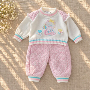 Vintage 1980s Doe-Spun Baby Girl Cat Sweater & Quilted Gingham Pants Set | 3-6M